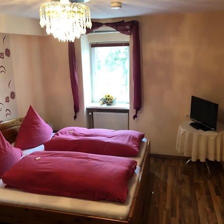 Hotel - Restaurant - Deutsches Haus Neuhutte Екстер'єр фото