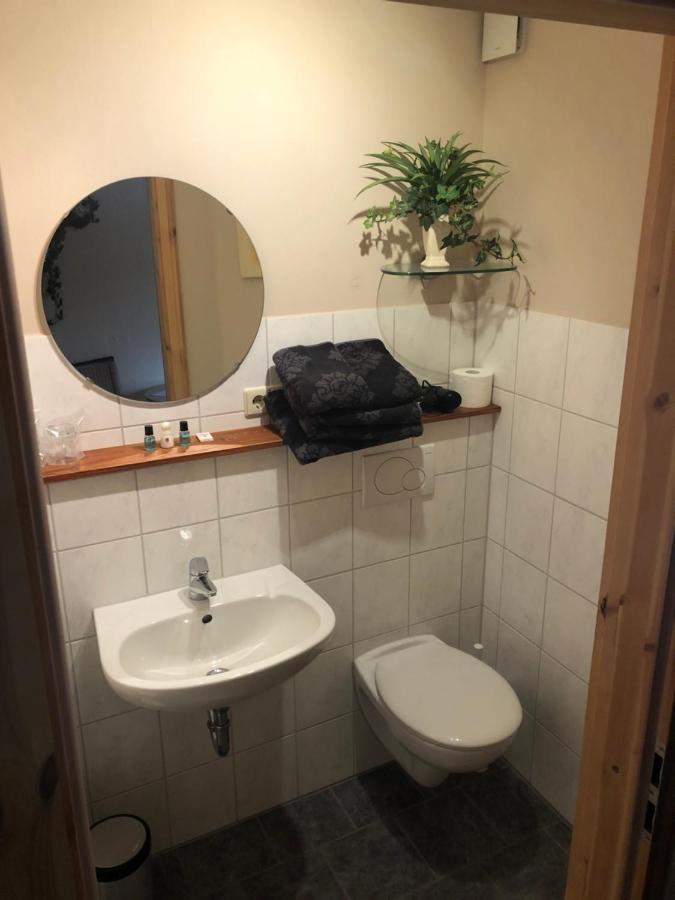 Hotel - Restaurant - Deutsches Haus Neuhutte Екстер'єр фото